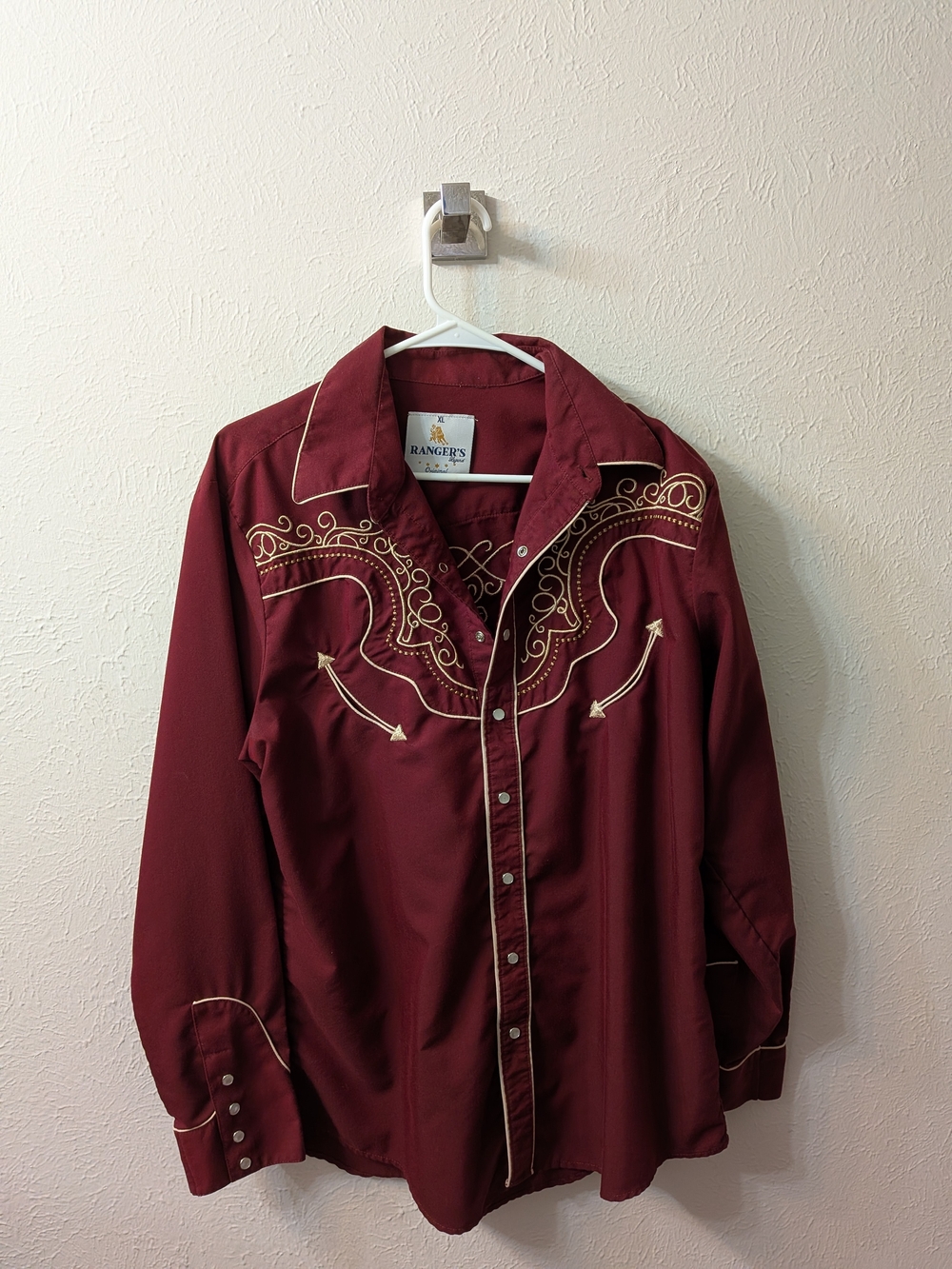Men's Burgundy Western Embroidered Button-Down Shirt